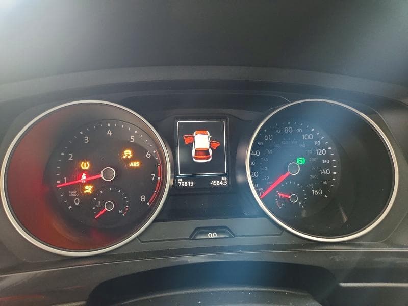 2021 VOLKSWAGEN TIGUAN SE 9