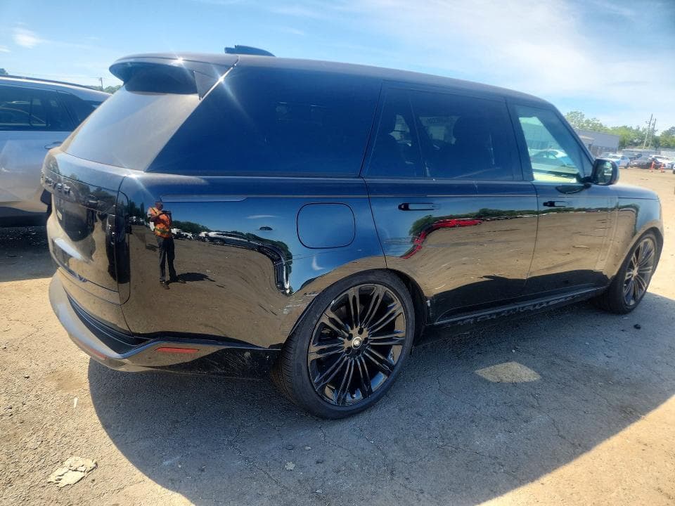 2025 LAND ROVER RANGE ROVER SE 3