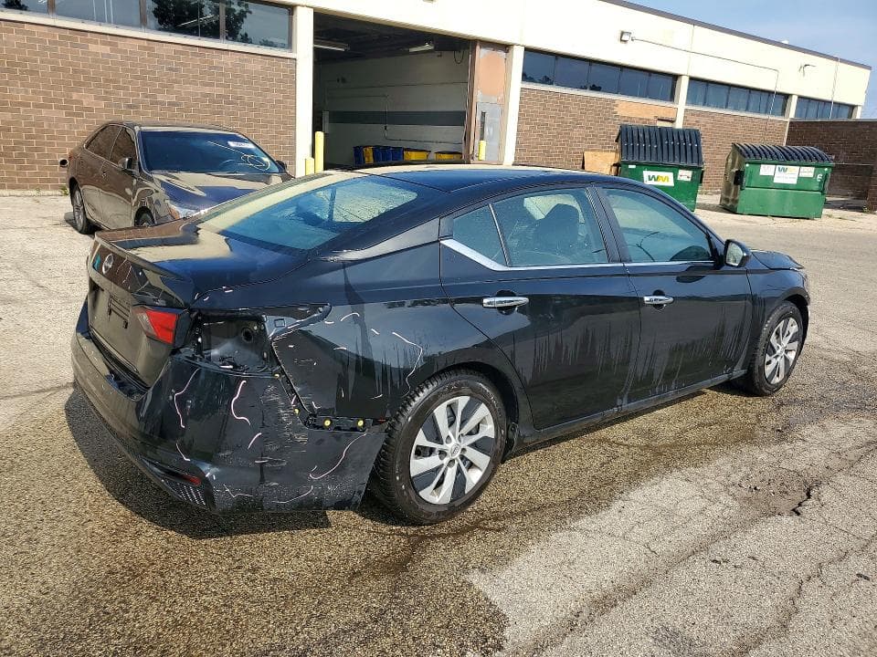 2023 NISSAN ALTIMA S 3