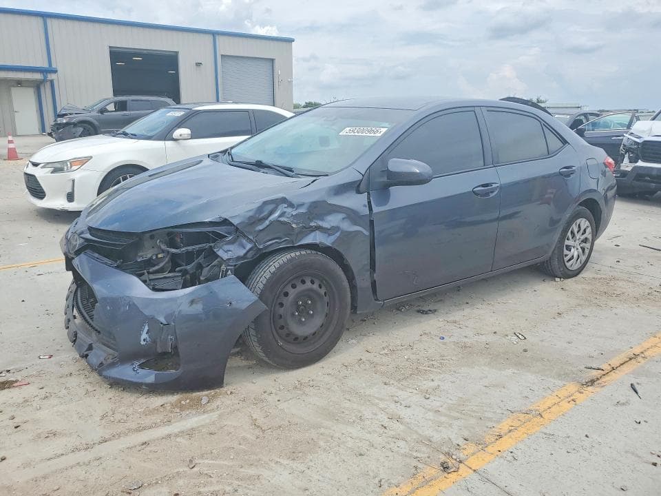 2018 TOYOTA COROLLA LE 1