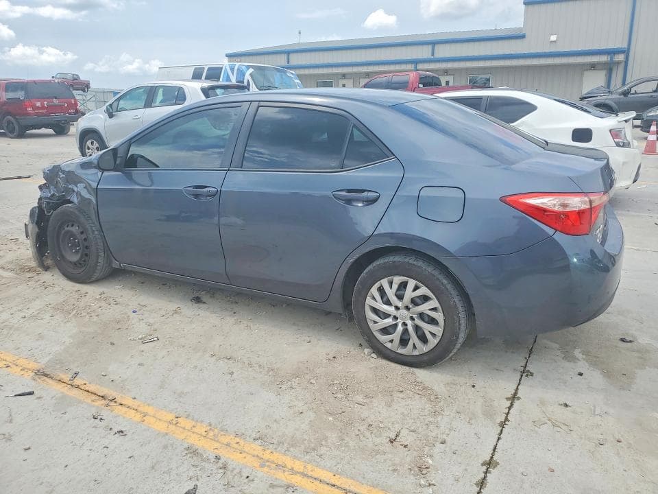 2018 TOYOTA COROLLA LE 2