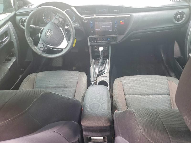 2018 TOYOTA COROLLA LE 8