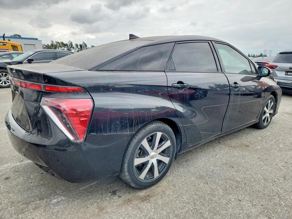 2018 TOYOTA MIRAI BASE 3