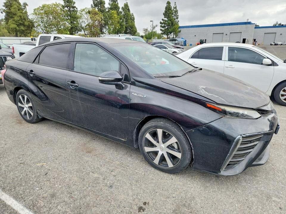 2018 TOYOTA MIRAI BASE 4