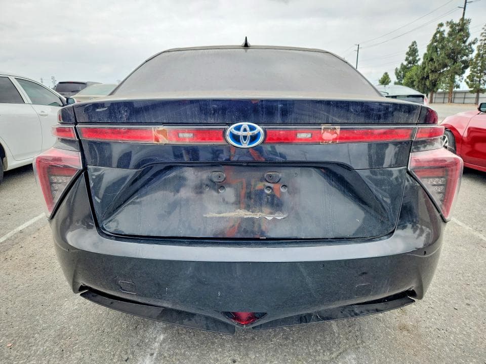 2018 TOYOTA MIRAI BASE 6