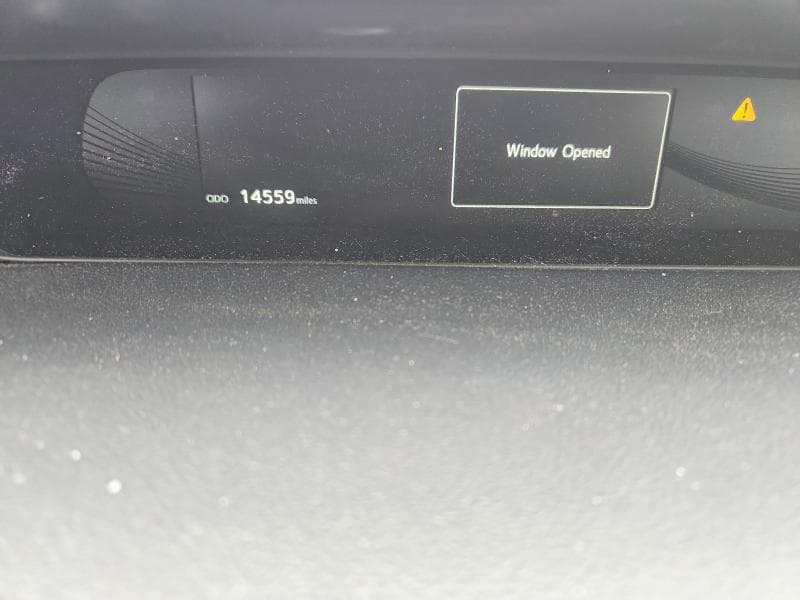 2018 TOYOTA MIRAI BASE 9