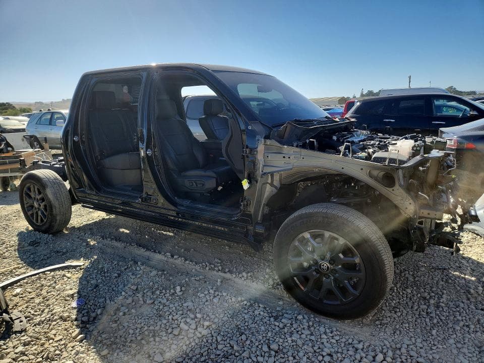 2025 TOYOTA TUNDRA PLATINUM 4