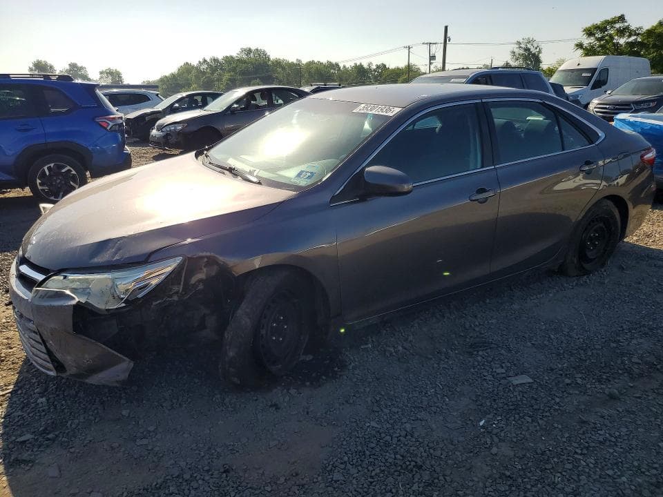 2016 TOYOTA CAMRY LE 1