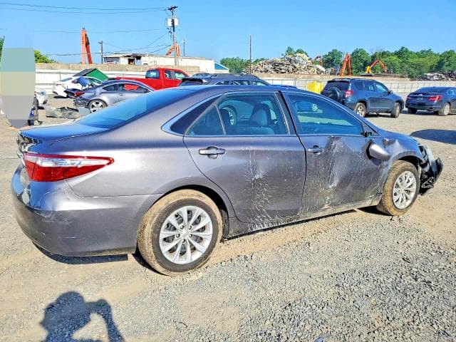 2016 TOYOTA CAMRY LE 3