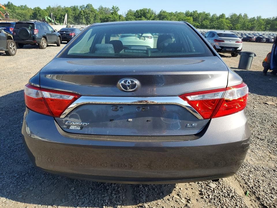 2016 TOYOTA CAMRY LE 6
