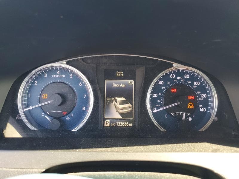 2016 TOYOTA CAMRY LE 9