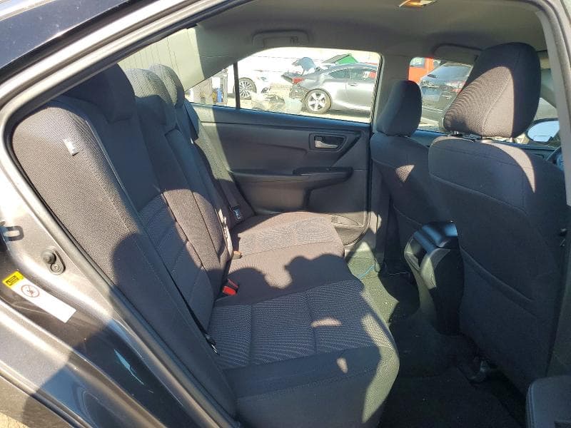 2016 TOYOTA CAMRY LE 10