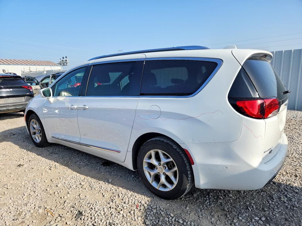 2020 CHRYSLER PACIFICA TOURING L 2