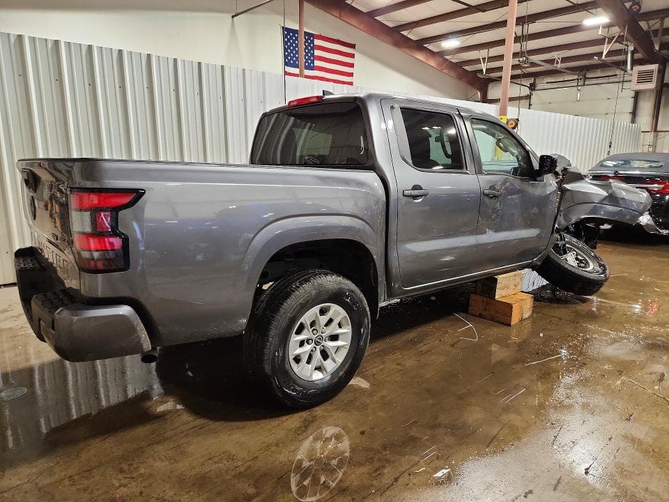 2024 NISSAN FRONTIER SV 3
