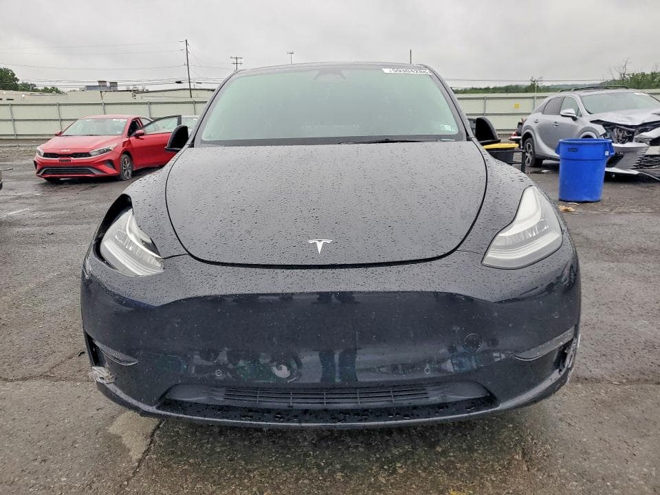 2022 TESLA MODEL Y 5