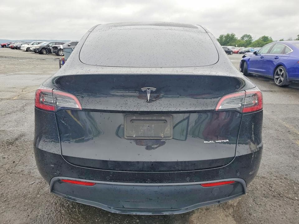 2022 TESLA MODEL Y 6