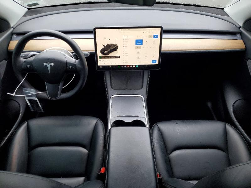2022 TESLA MODEL Y 8