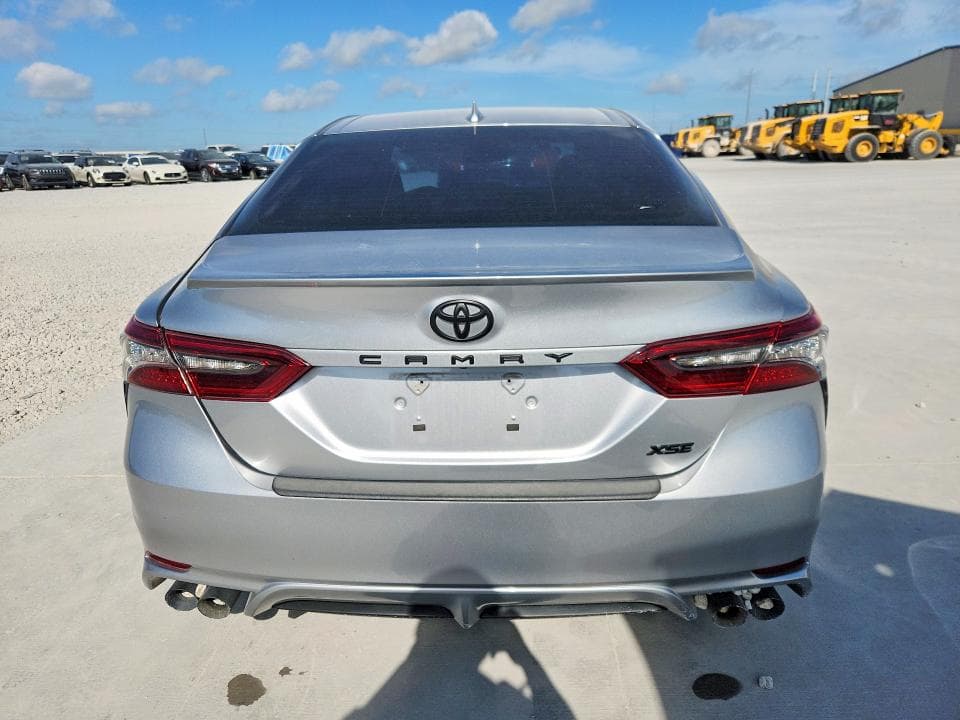 2022 TOYOTA CAMRY XSE 6