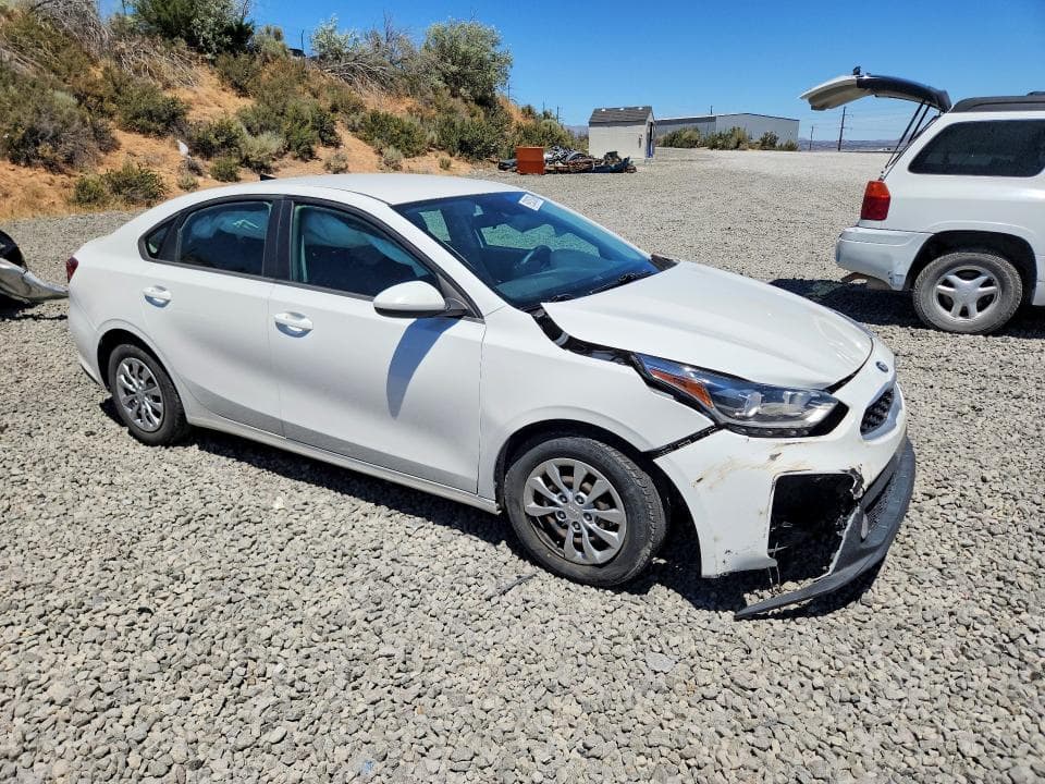 2021 KIA FORTE FE 4