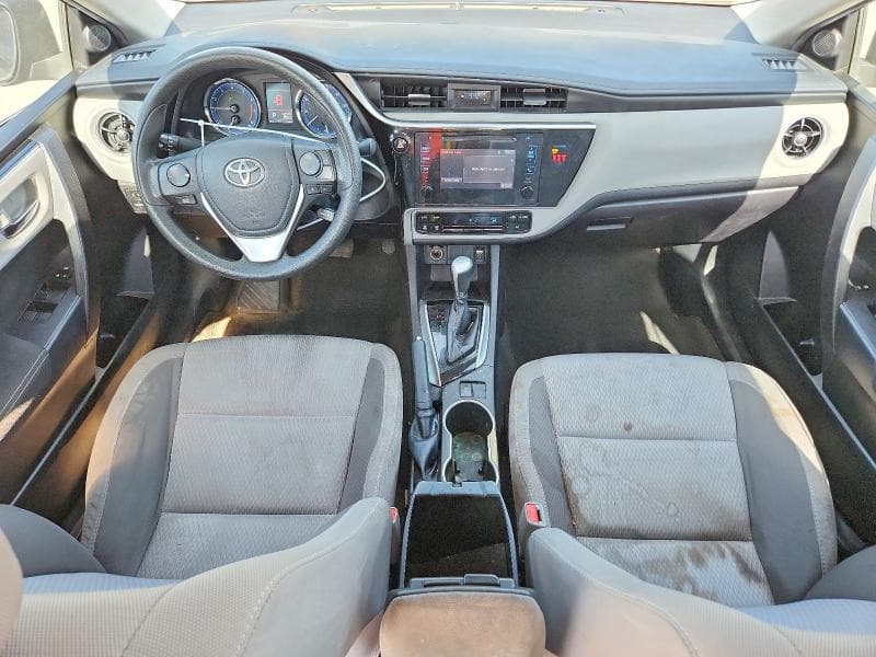 2018 TOYOTA COROLLA LE 8