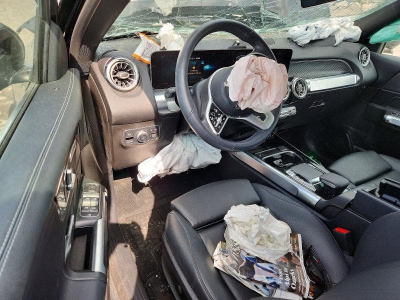 2020 MERCEDES-BENZ GLB 250 4MATIC 250 4MATIC 8