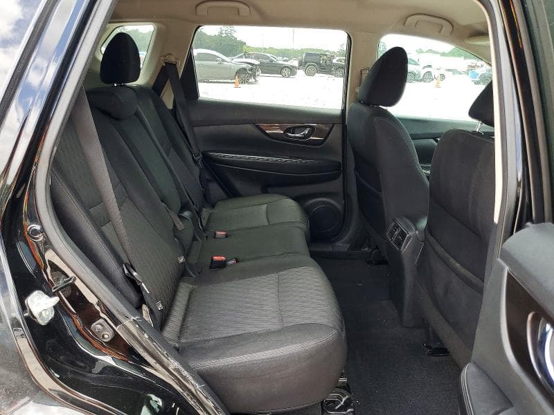 2018 NISSAN ROGUE S 11