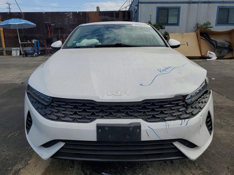 2022 KIA K5 LXS 5