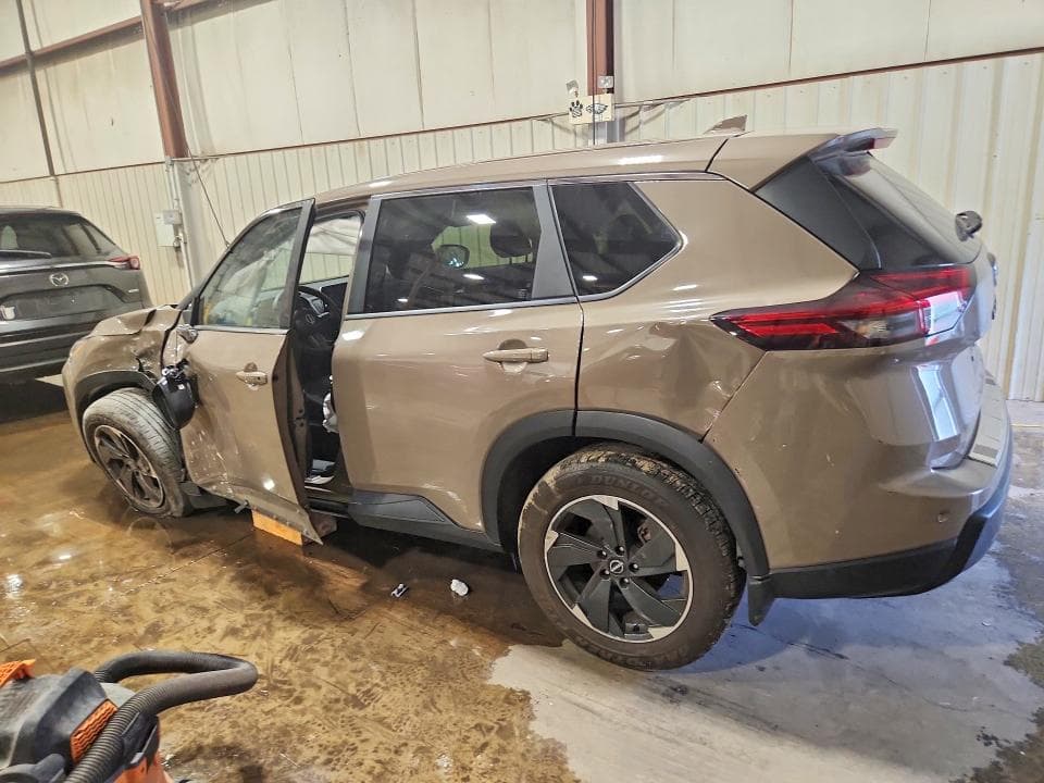 2024 NISSAN ROGUE SV 2