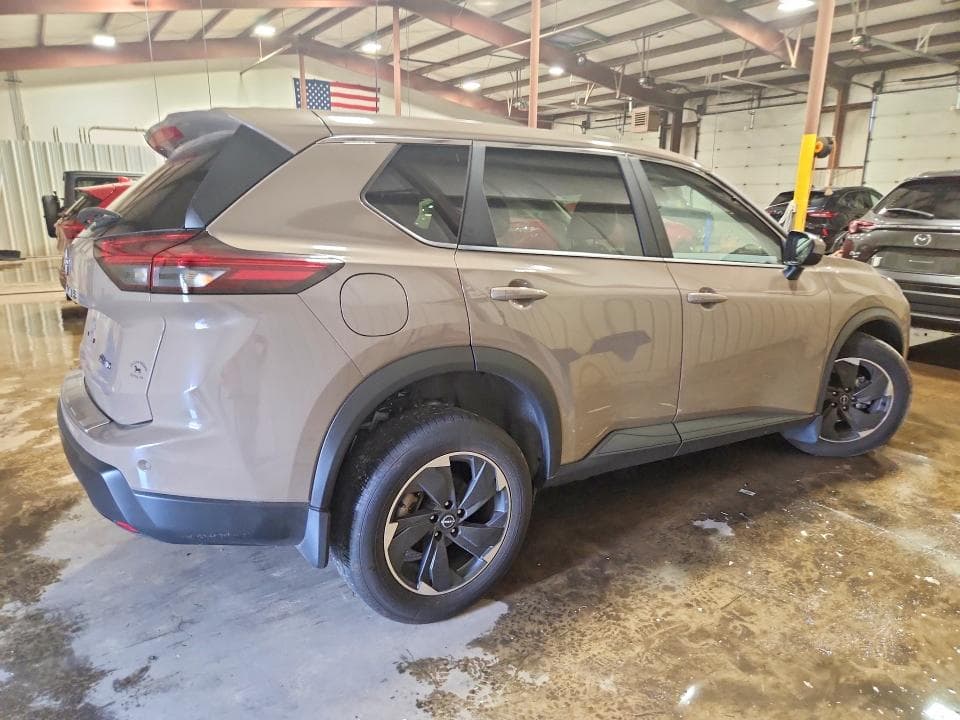2024 NISSAN ROGUE SV 3