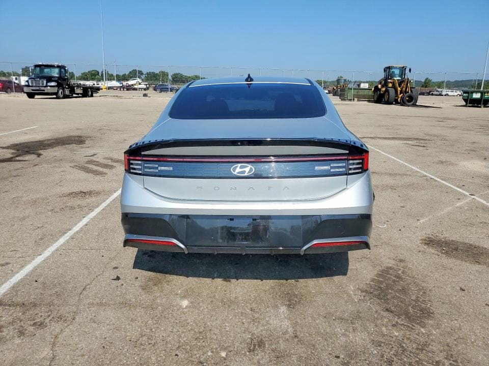 2025 HYUNDAI SONATA SEL 6
