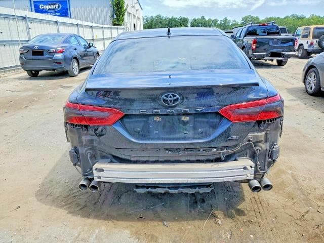 2021 TOYOTA CAMRY XSE 6