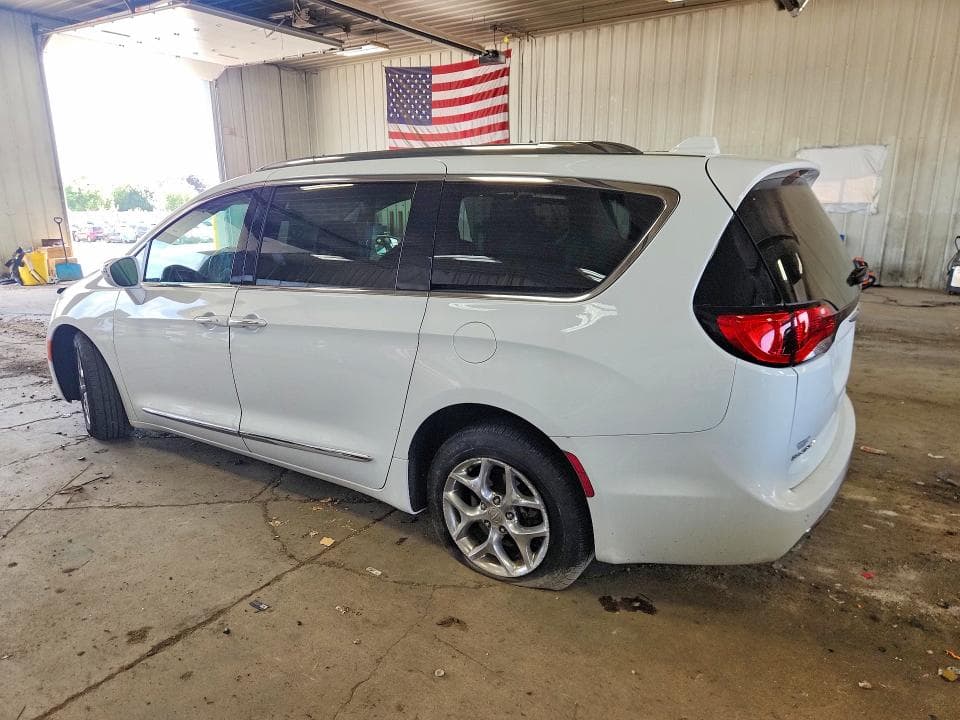 2018 CHRYSLER PACIFICA LIMITED 2