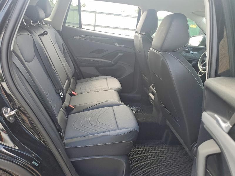 2025 VOLKSWAGEN TIGUAN SE 11