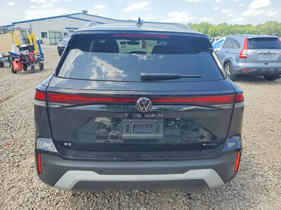 2025 VOLKSWAGEN TIGUAN SE 6