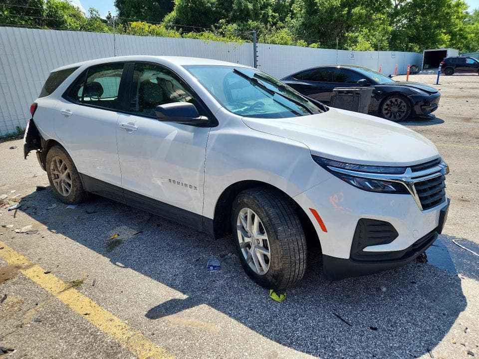 2023 CHEVROLET EQUINOX LS 4