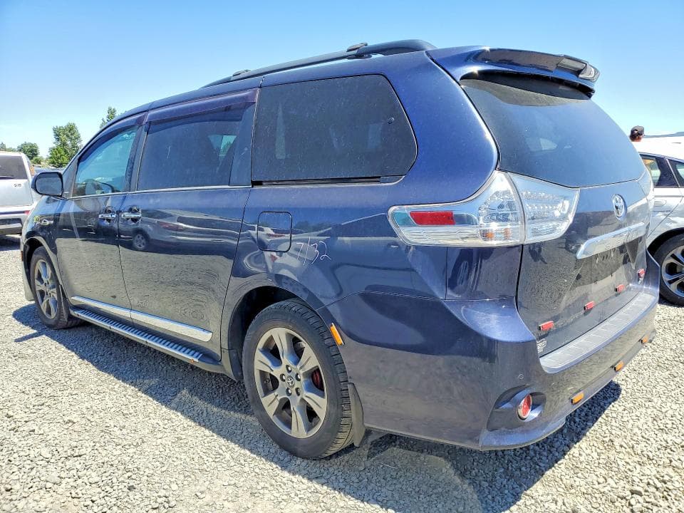 2019 TOYOTA SIENNA SE PREMIUM 7-PASSENGER SE PREMIUM 7-PASSENGER 2