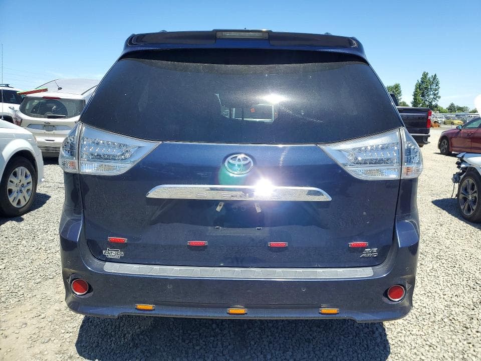 2019 TOYOTA SIENNA SE PREMIUM 7-PASSENGER SE PREMIUM 7-PASSENGER 6
