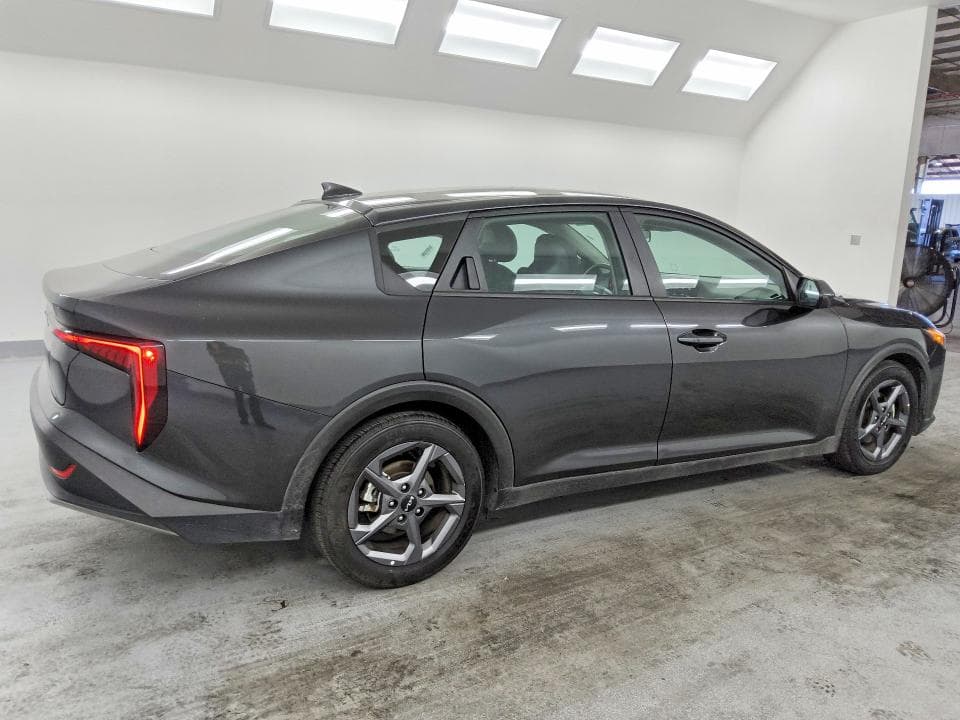 2025 KIA K4 LXS 3
