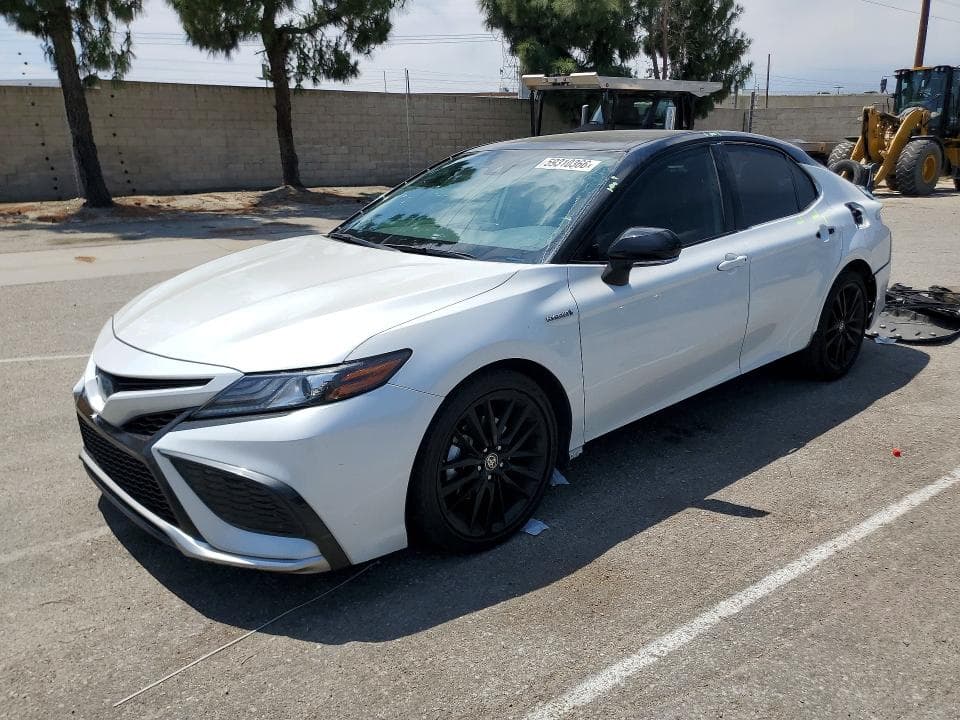 2021 TOYOTA CAMRY XSE - 1