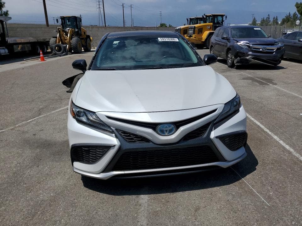 2021 TOYOTA CAMRY XSE 5