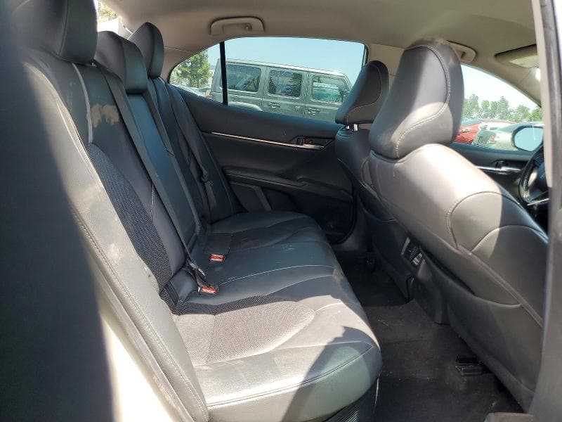 2021 TOYOTA CAMRY XSE 10