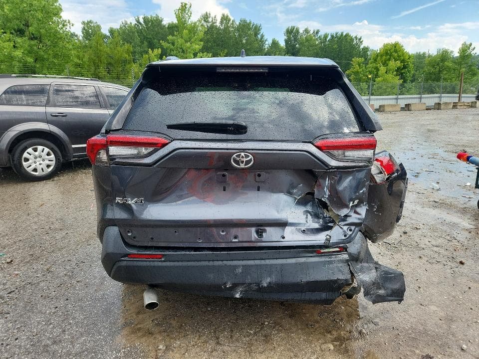 2020 TOYOTA RAV4 LE LE 6