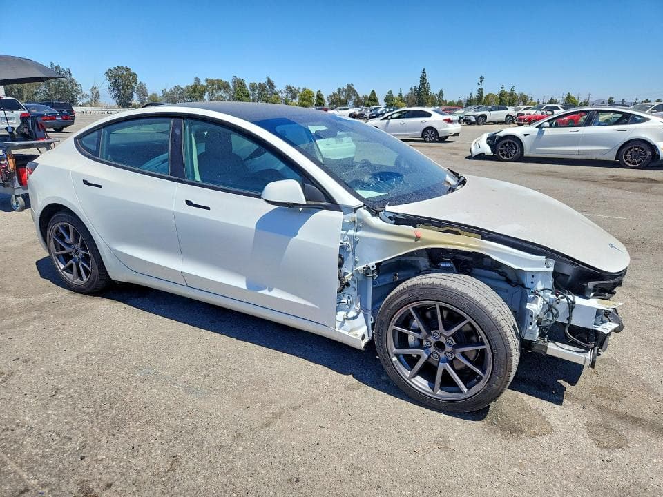 2023 TESLA MODEL 3 4
