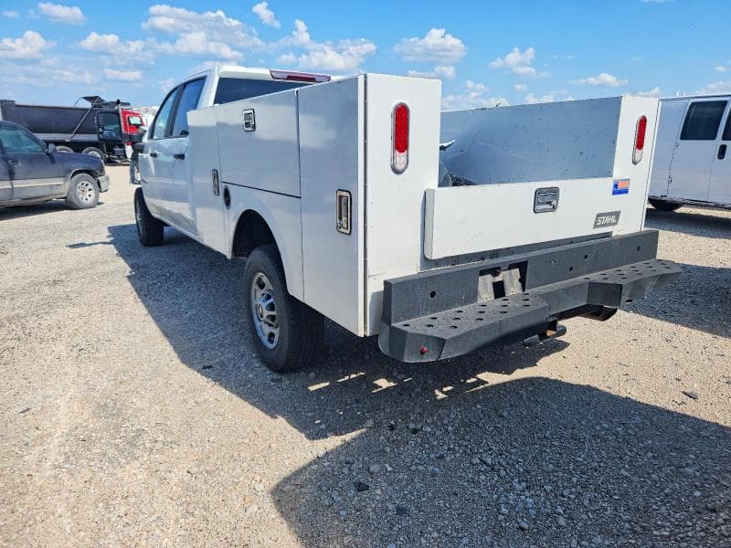 2023 CHEVROLET SILVERADO C2500 HEAVY DUTY 3