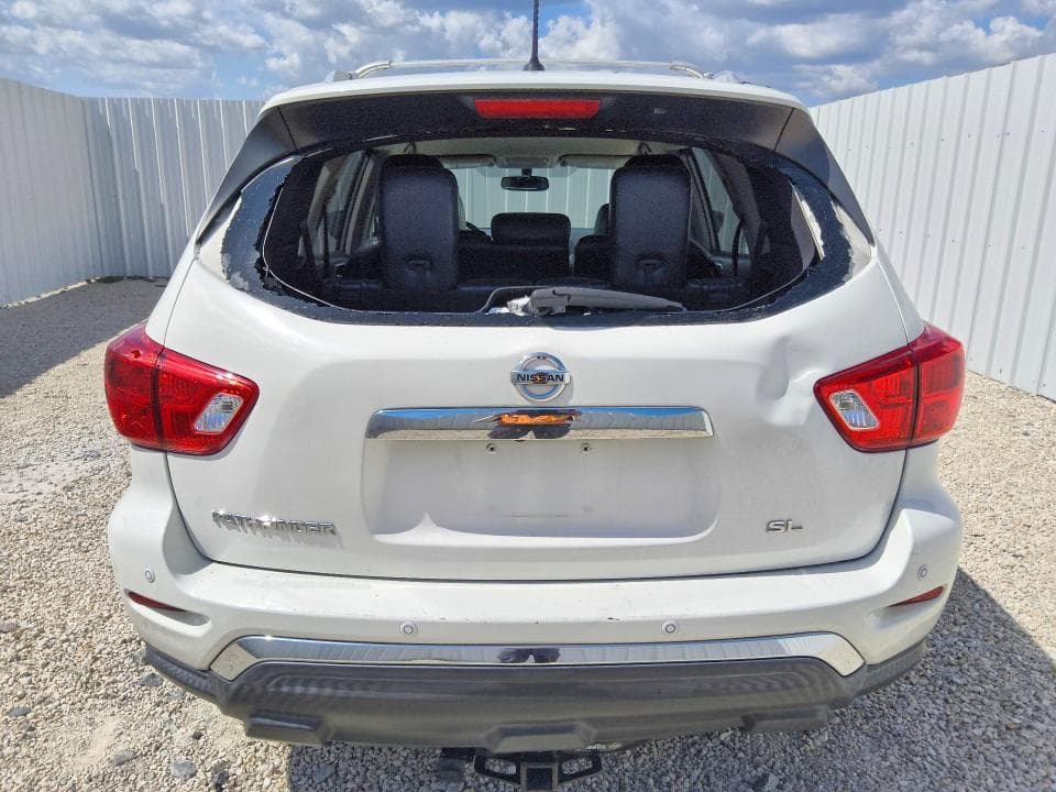 2018 NISSAN PATHFINDER SL 6