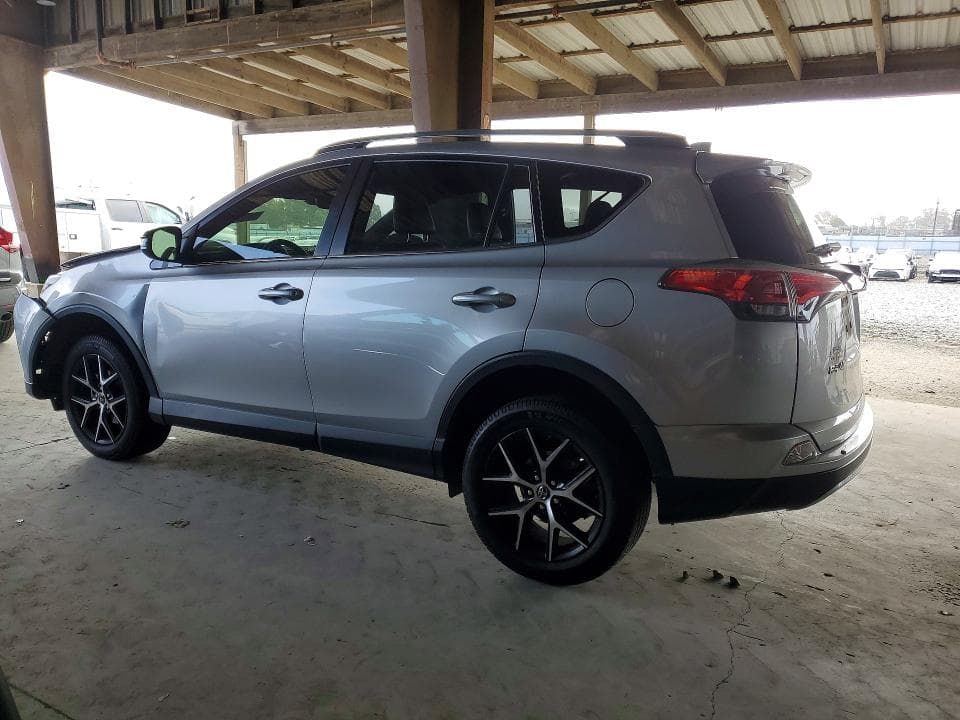 2018 TOYOTA RAV4 SE 2