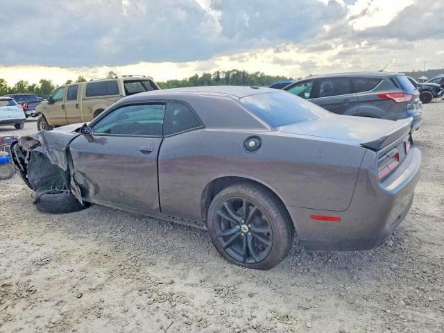 2018 DODGE CHALLENGER SXT 2
