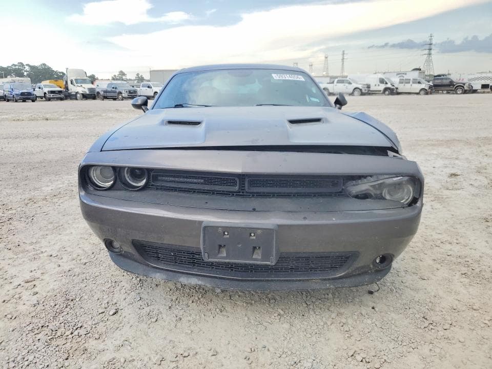 2018 DODGE CHALLENGER SXT 5