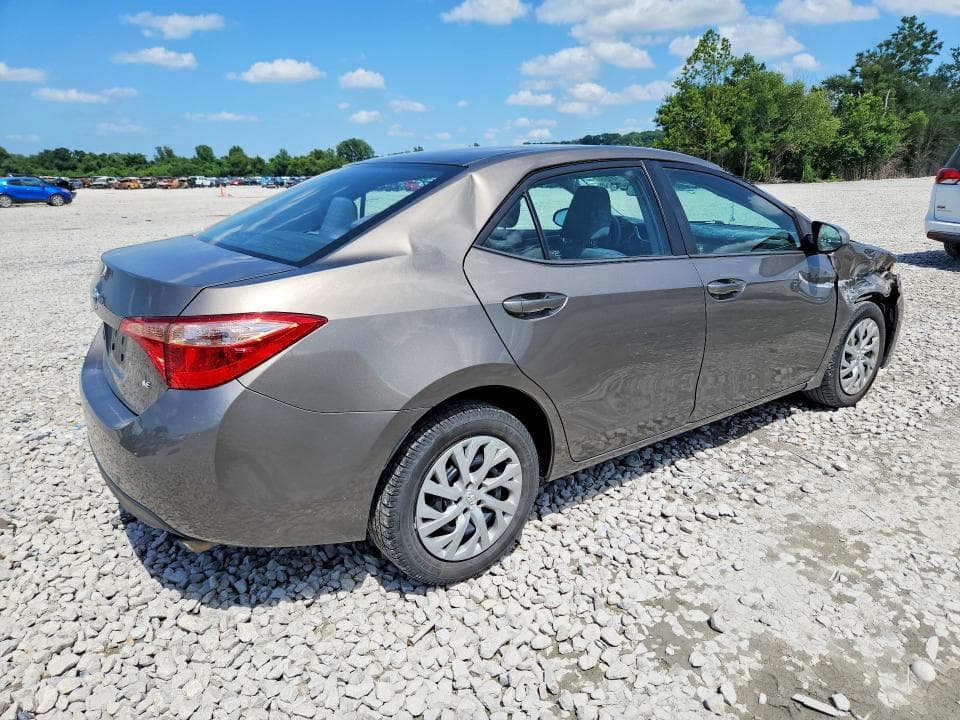 2017 TOYOTA COROLLA LE 3