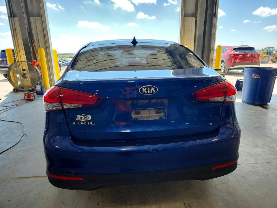2018 KIA FORTE LX 6